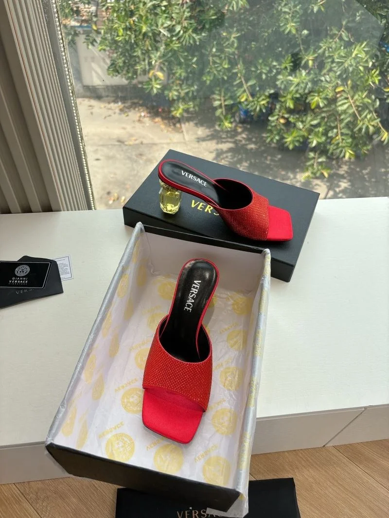 Versace Slippers TimelessDesign 37370