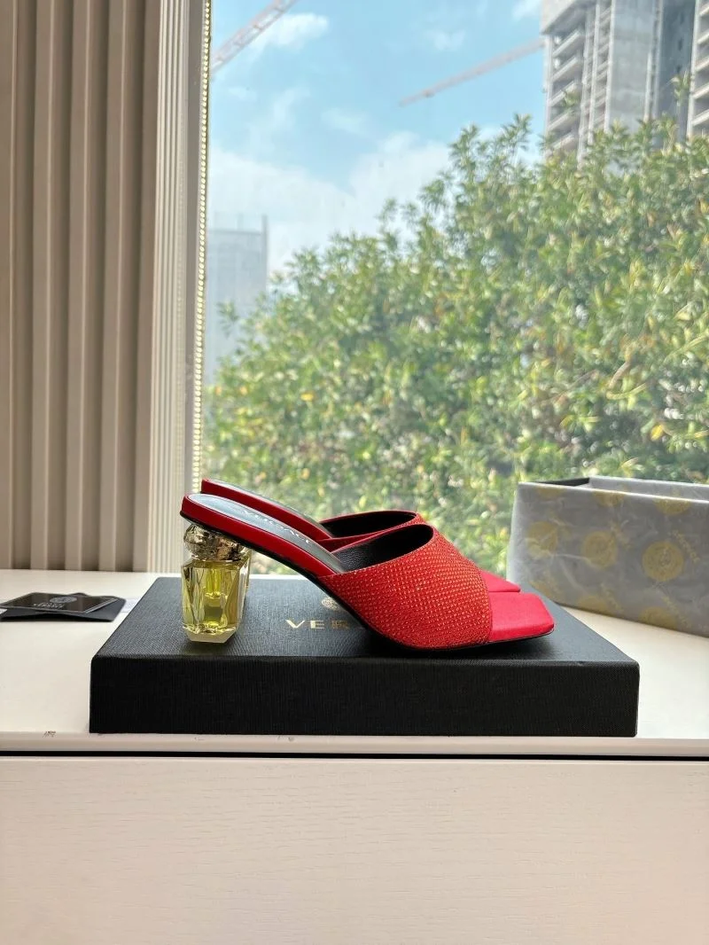 Versace Slippers TimelessDesign 37370