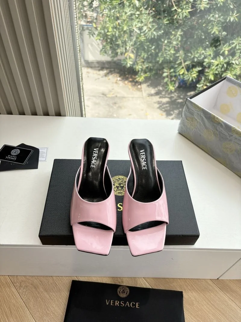 Versace Slippers Compact 37371