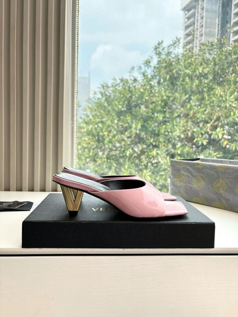 Versace Slippers Compact 37371