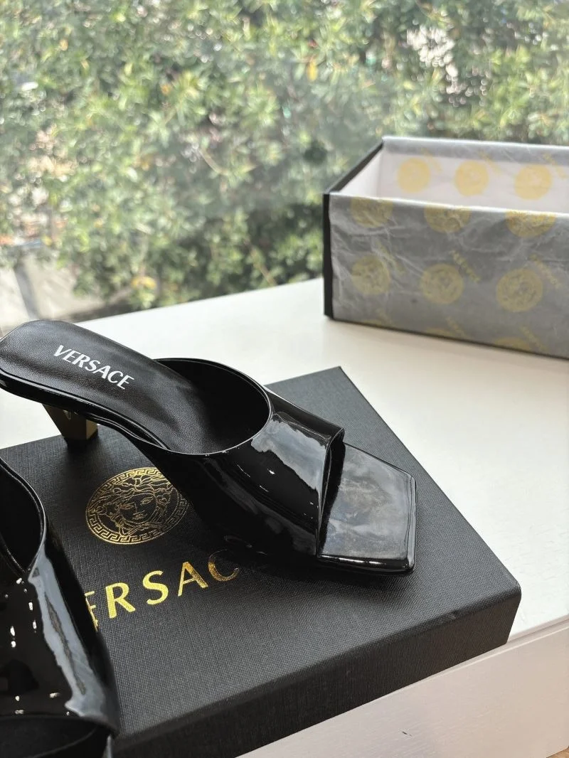 FashionForward Versace Slippers 37379