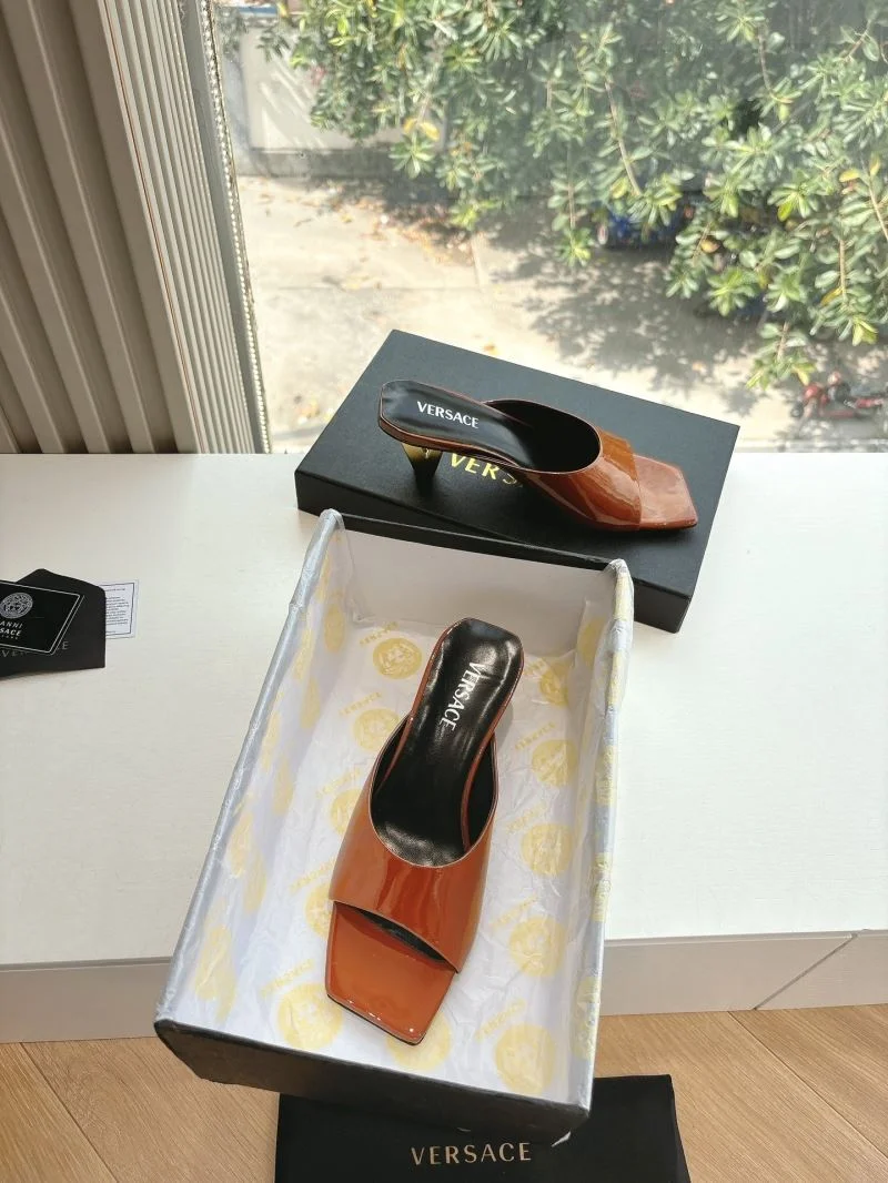 Timeless Versace Slippers 37357