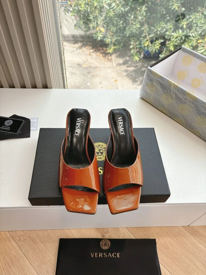 Timeless Versace Slippers 37357