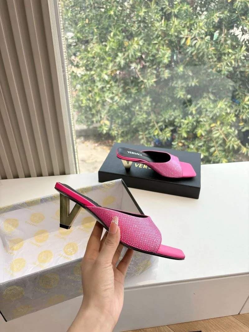 Versace Slippers Popular 37381