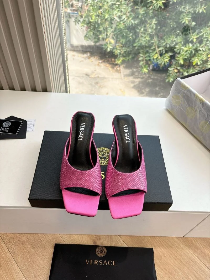 Versace Slippers Popular 37381