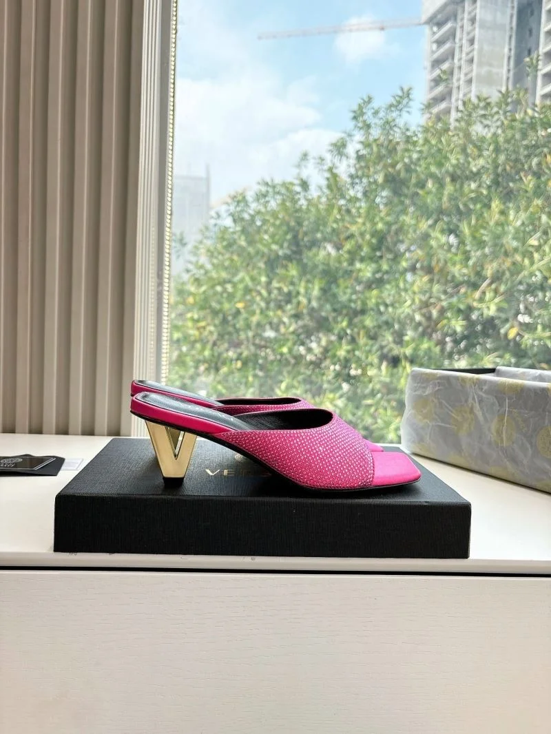 Versace Slippers Popular 37381