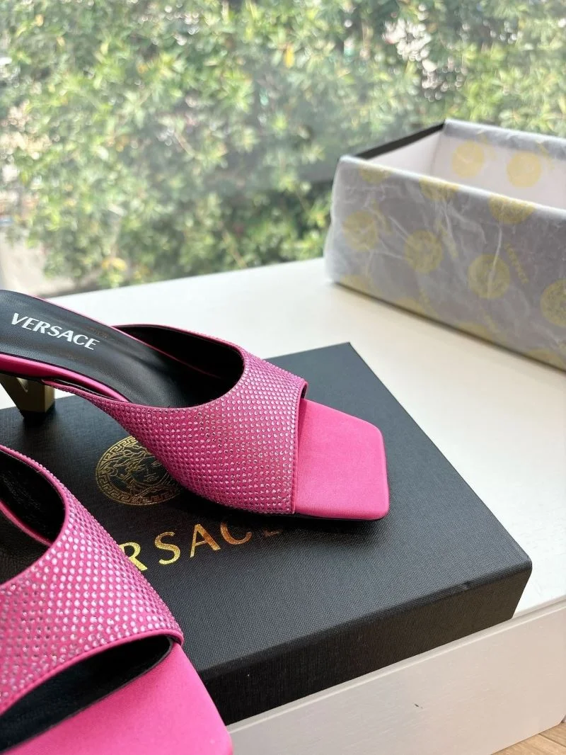 Versace Slippers Popular 37381