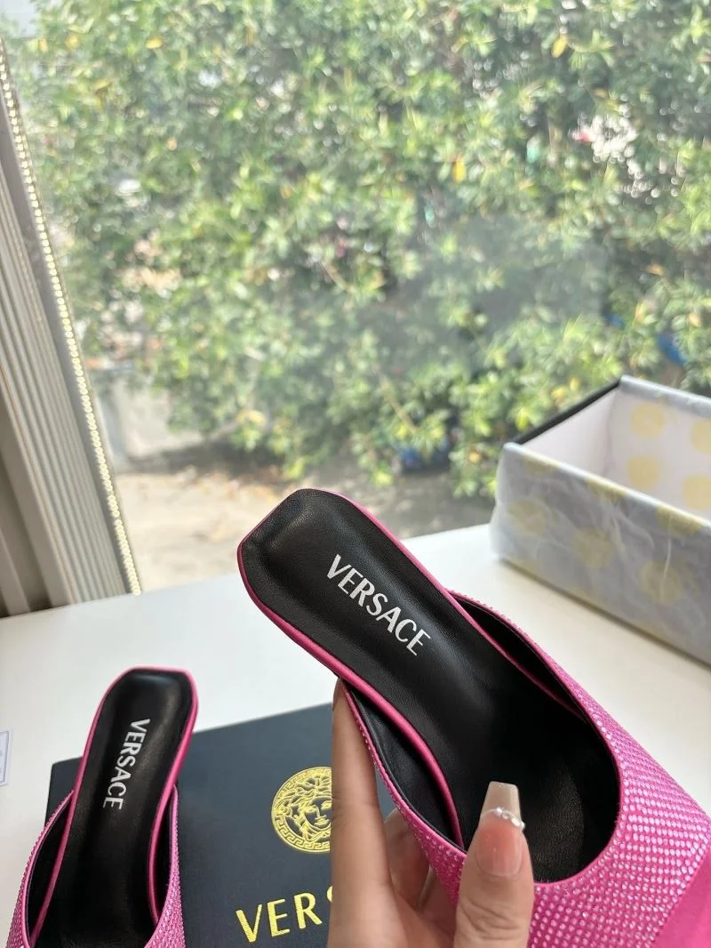 Versace Slippers Popular 37381