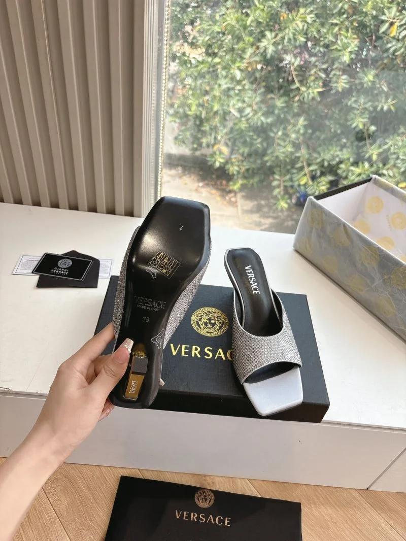 Versace Slippers RelaxedFit 37356