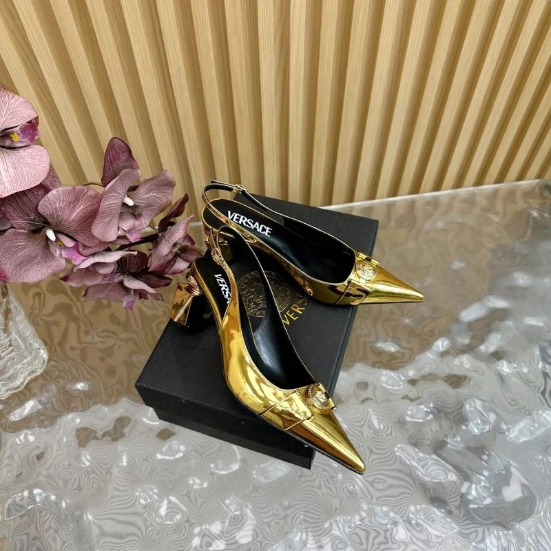 Versace Slippers WaterResistant 37335