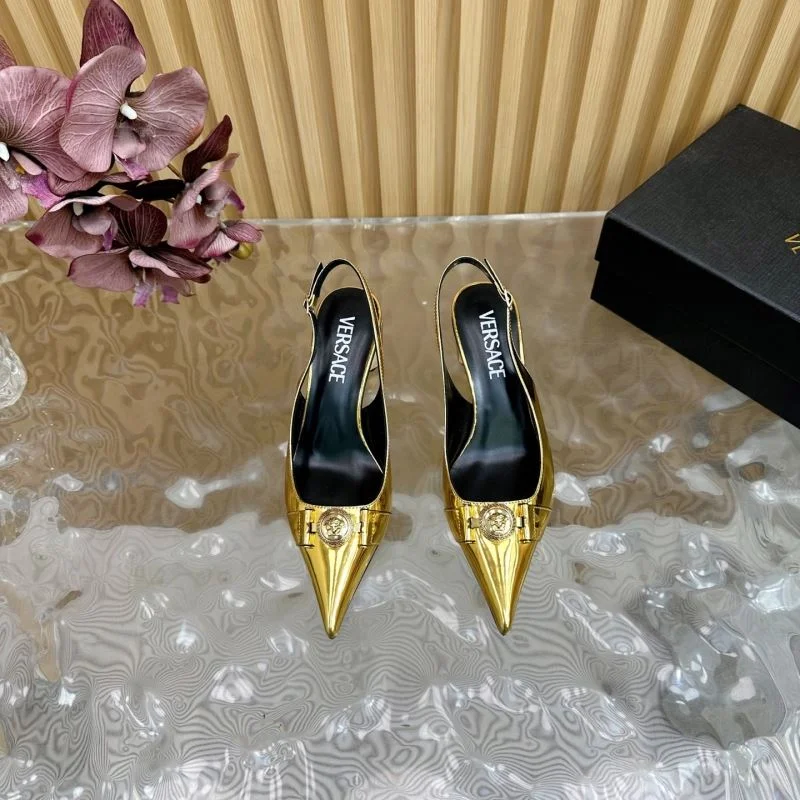 Versace Slippers WaterResistant 37335