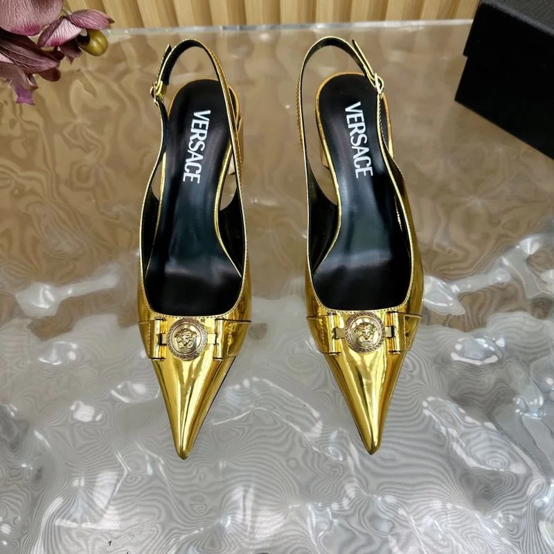 Versace Slippers WaterResistant 37335