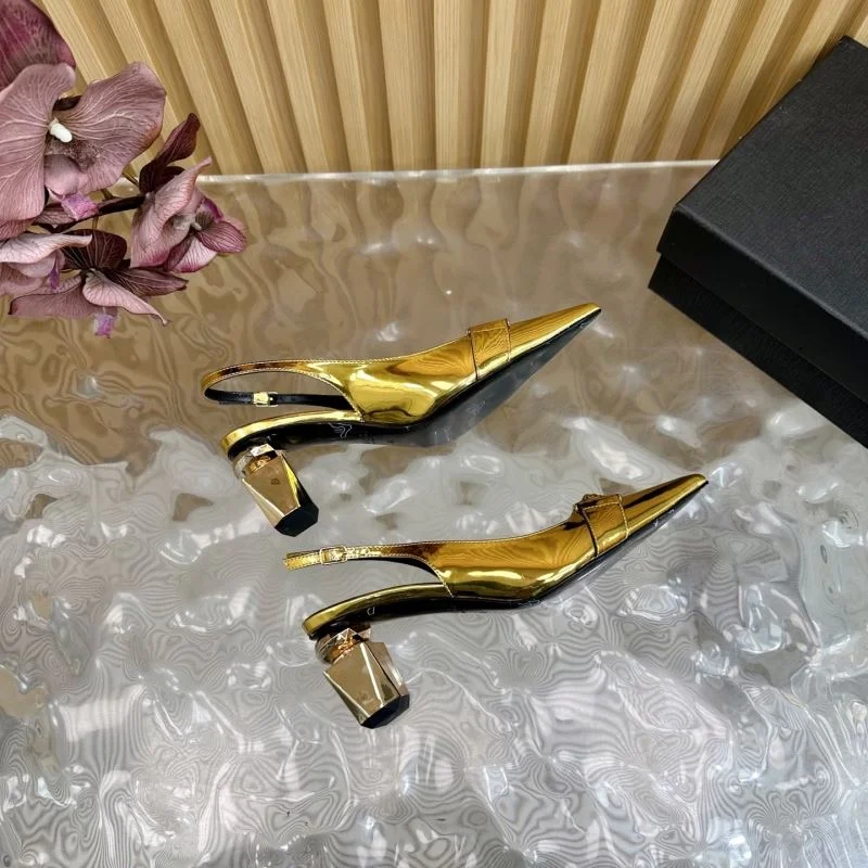 Versace Slippers WaterResistant 37335