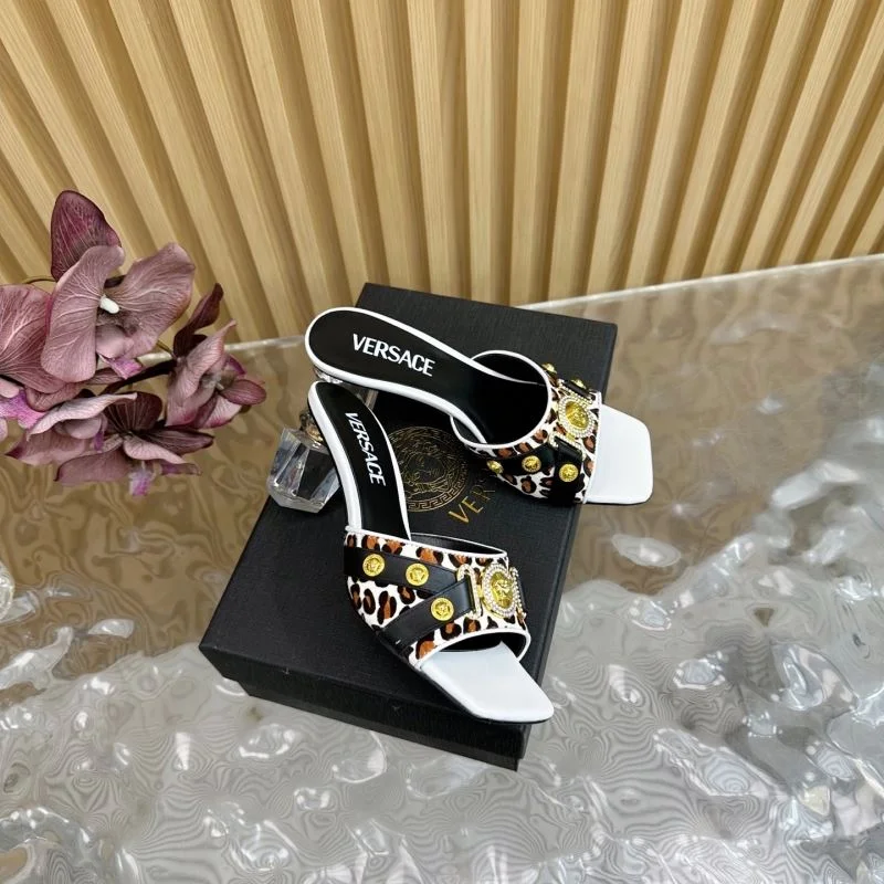 Versace Slippers Trendsetting 37348