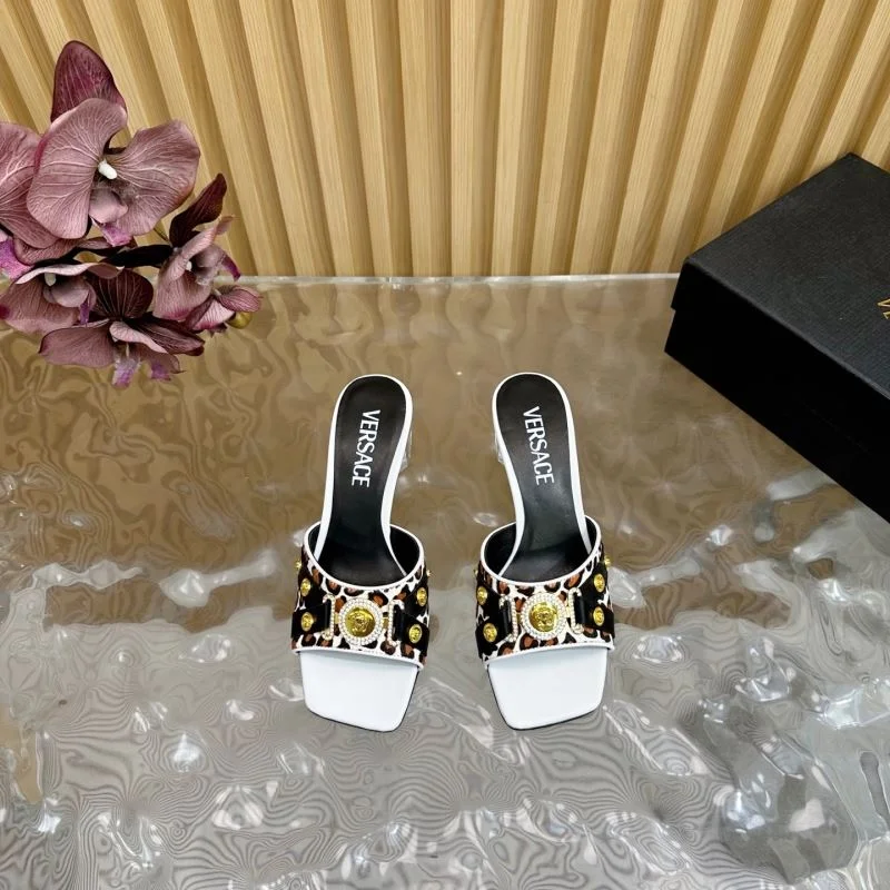 Versace Slippers Trendsetting 37348
