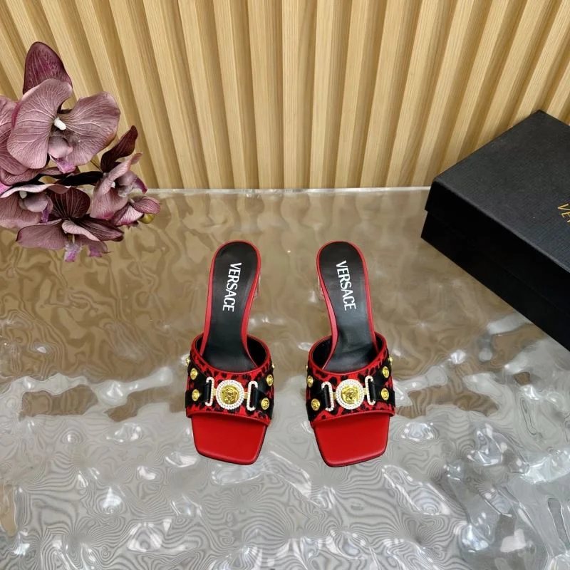 Sleek Versace Slippers 37339