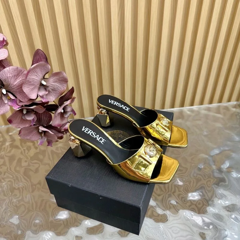 Versace Slippers Chic 37334