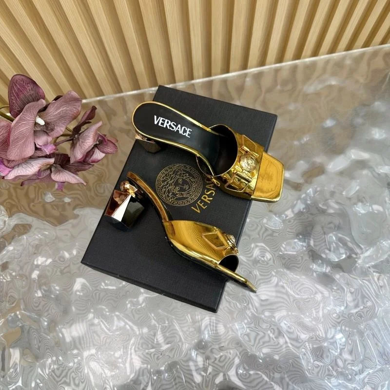 Versace Slippers Chic 37334
