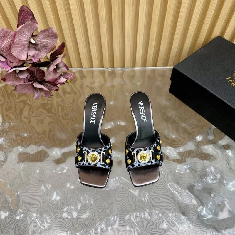 Versace Slippers WeatherProof 37331