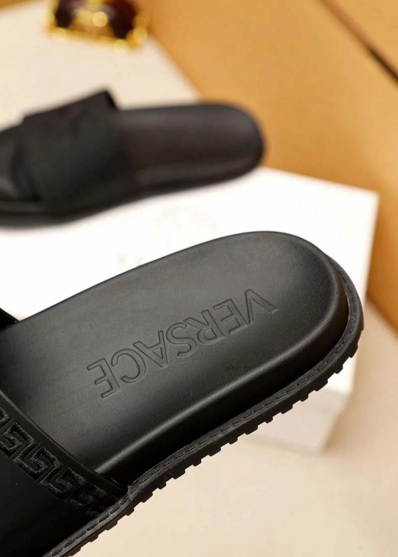 Versace Slippers FreshLook 37499