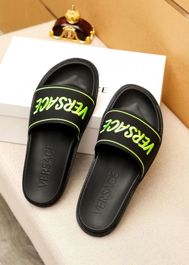 Versace Slippers Packable 37482