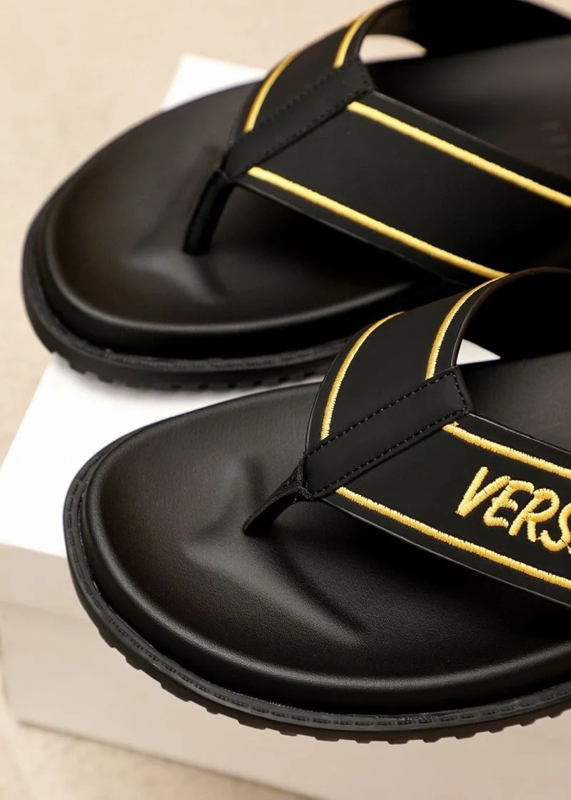 Compact Versace Slippers 37477