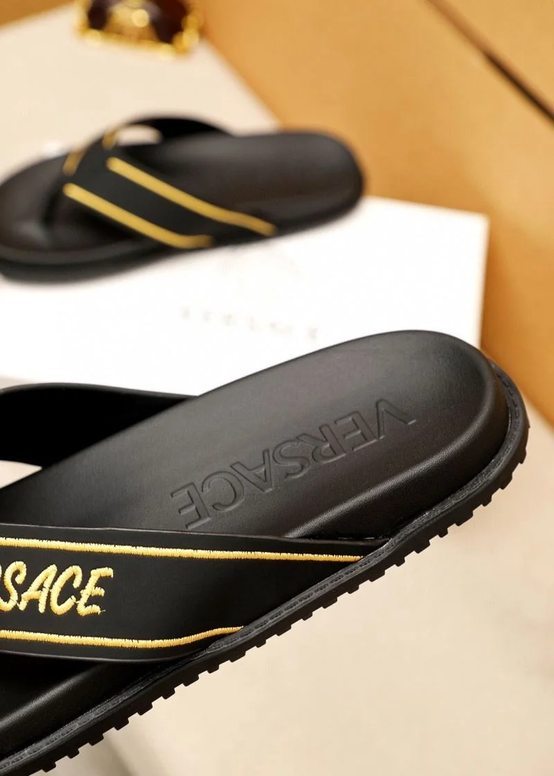 Compact Versace Slippers 37477