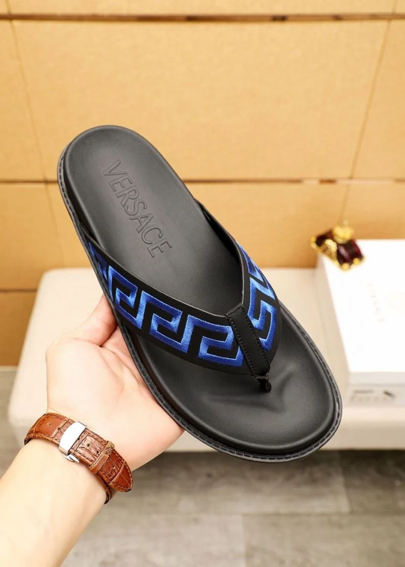 Versace Slippers ModernLook 37475