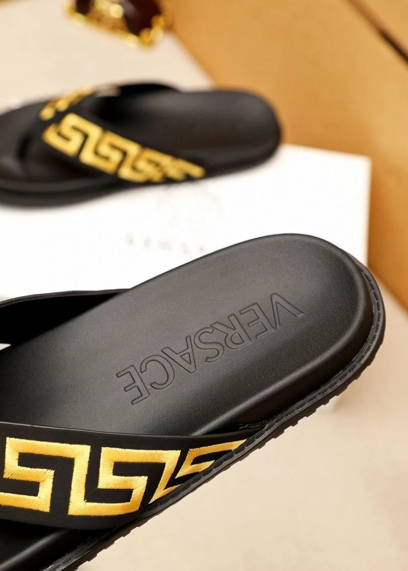 Versace Slippers Versatile 37473