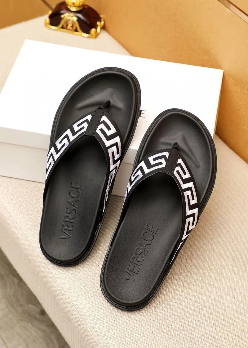 Neat Versace Slippers 37472