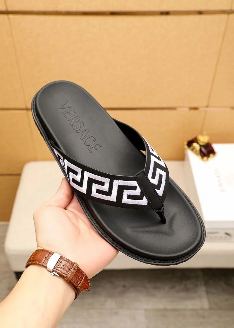 Neat Versace Slippers 37472