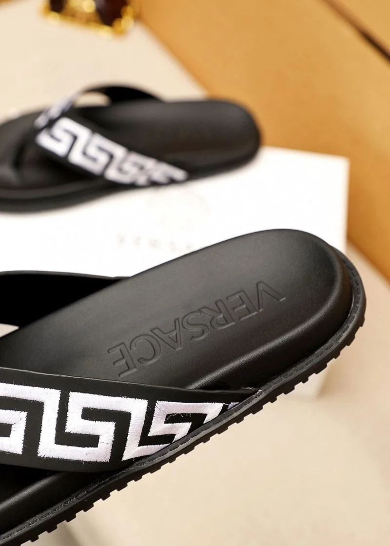 Neat Versace Slippers 37472