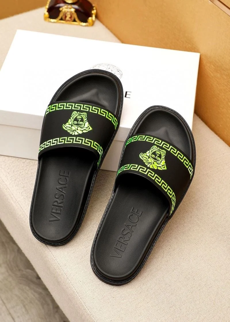 Versace Slippers Durable 37471