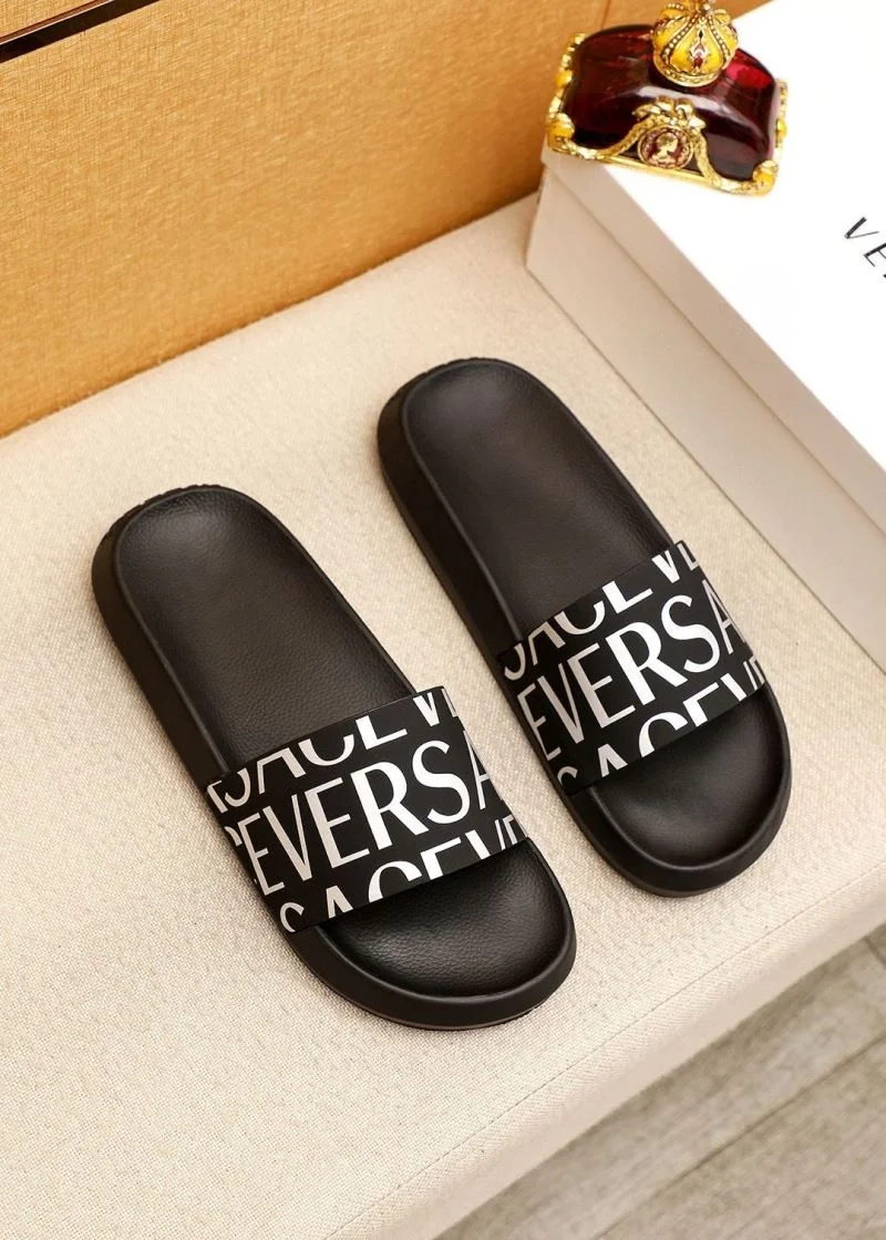 Versace Slippers Timeless 37469