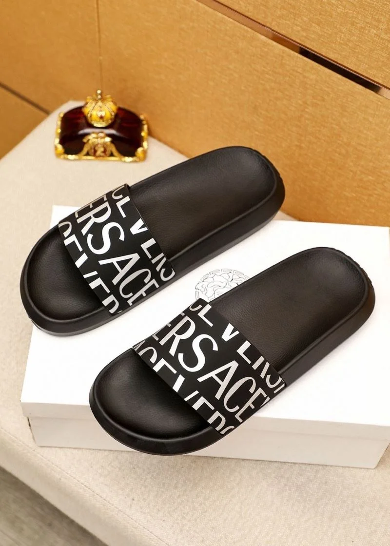 Versace Slippers Timeless 37469