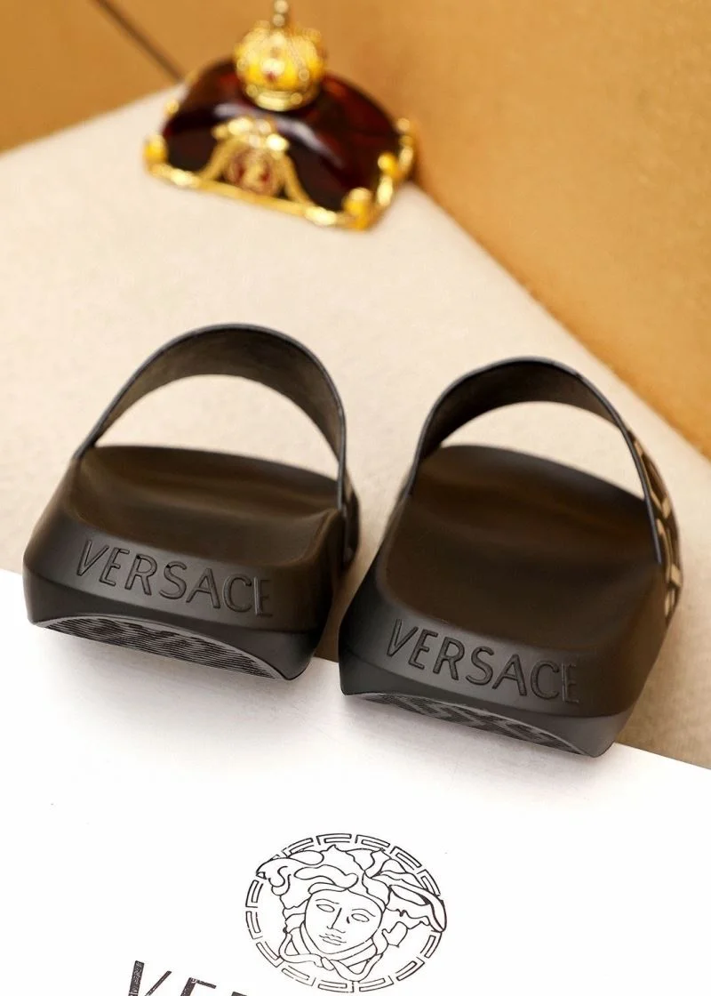 Versace Slippers Timeless 37469