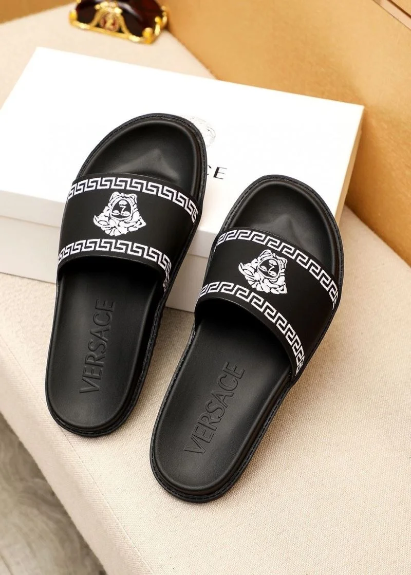 Versace Slippers FreshLook 37460