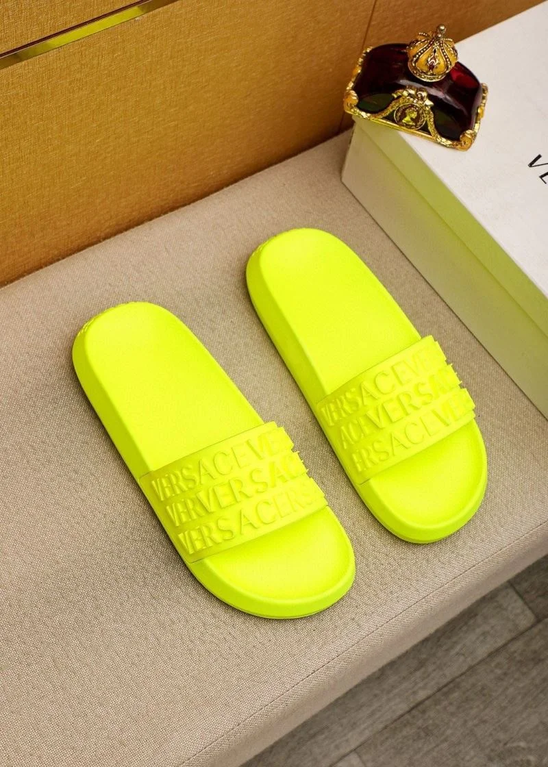 Versace Slippers WellDesigned 37453