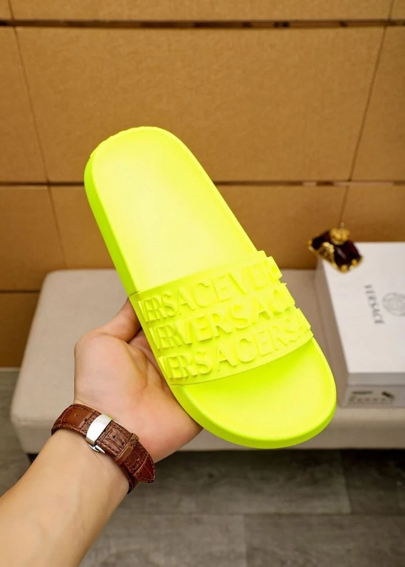 Versace Slippers WellDesigned 37453