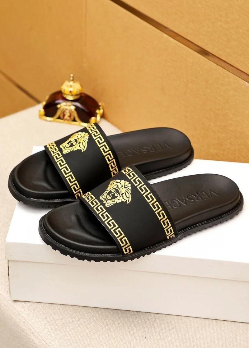 Durable Versace Slippers 37445