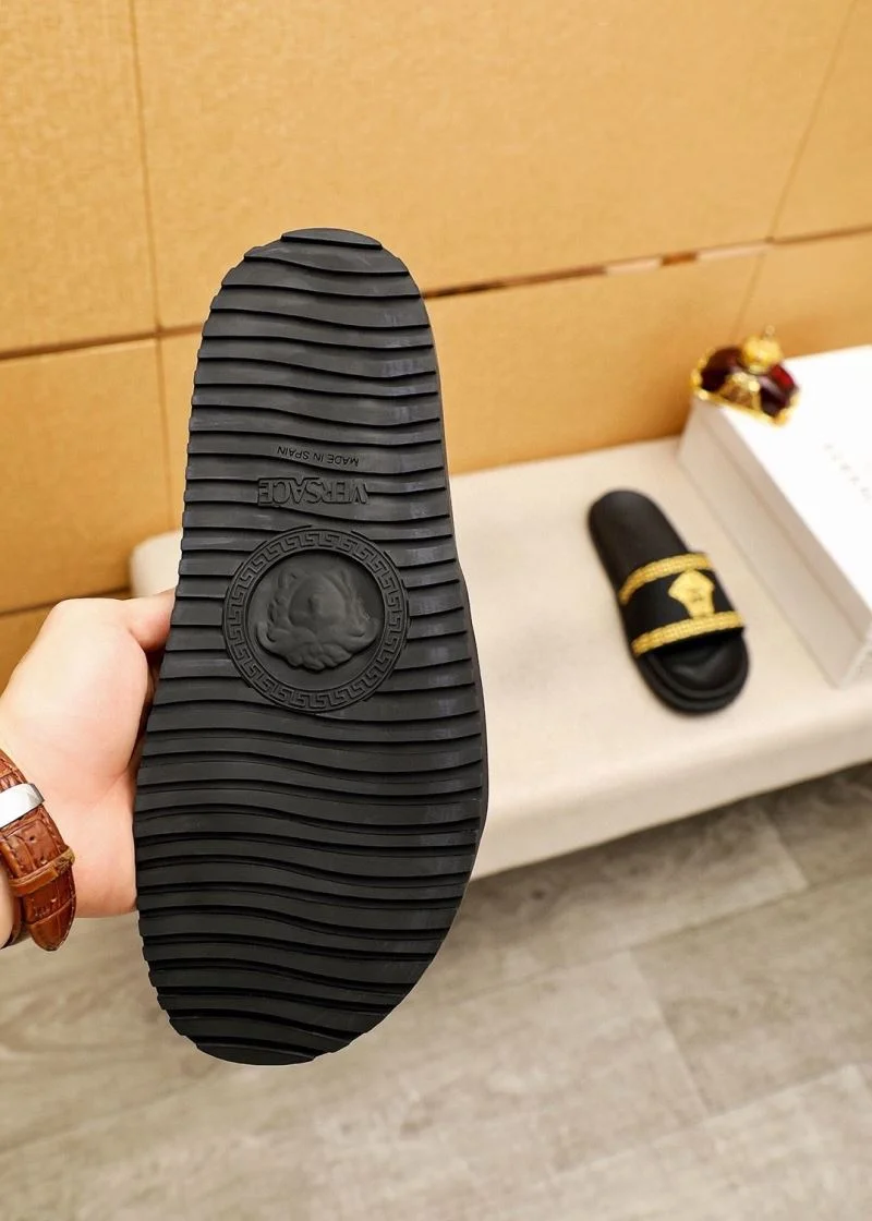 Durable Versace Slippers 37445