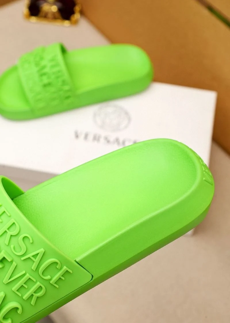 Effortless Versace Slippers 37466