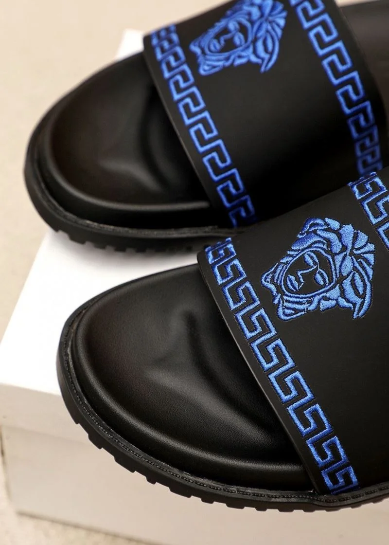 Versace Slippers ZeroBulk 37461