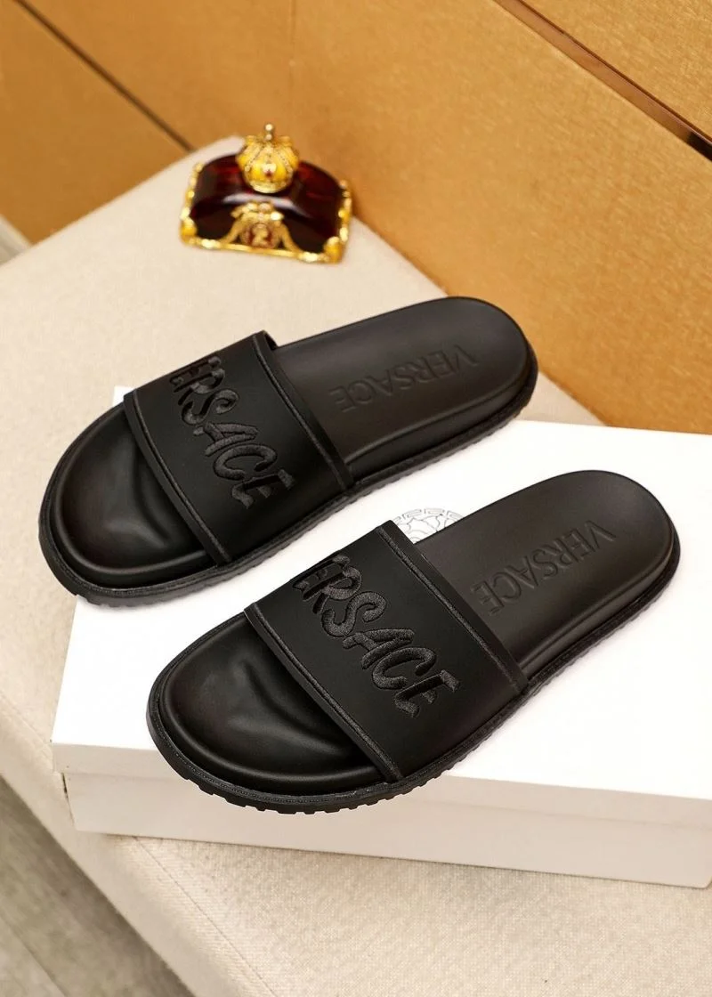 Versatile Versace Slippers 37441