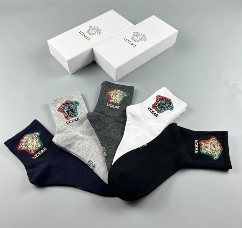 Affordable Versace Socks 274088