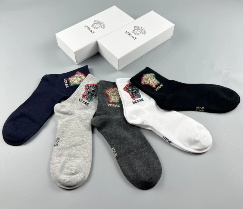 Affordable Versace Socks 274088