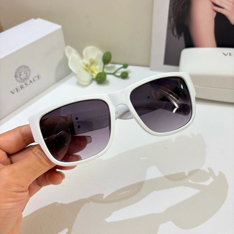 Resilient Versace Sunglasses 282537