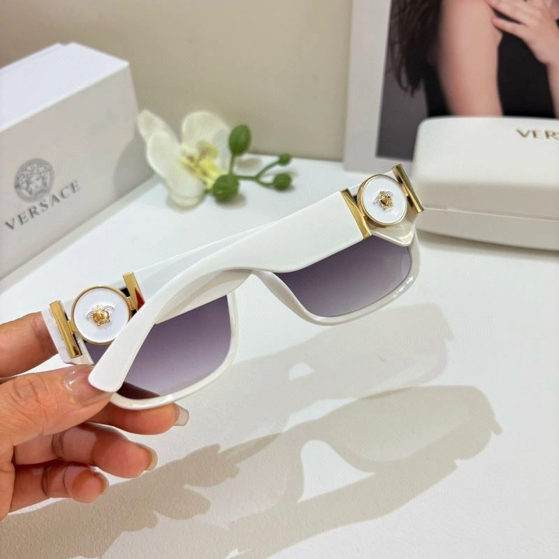 Resilient Versace Sunglasses 282537