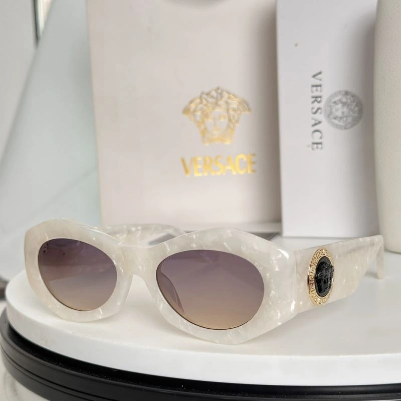 WellDesigned Versace Sunglasses 282541