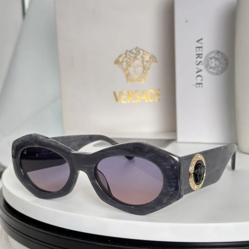 WellDesigned Versace Sunglasses 282541